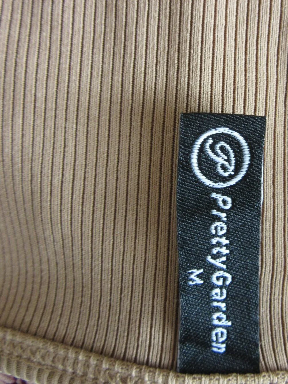 Pretty Garden Tan M Ribbed Skirt Set - Picture 3 of 4